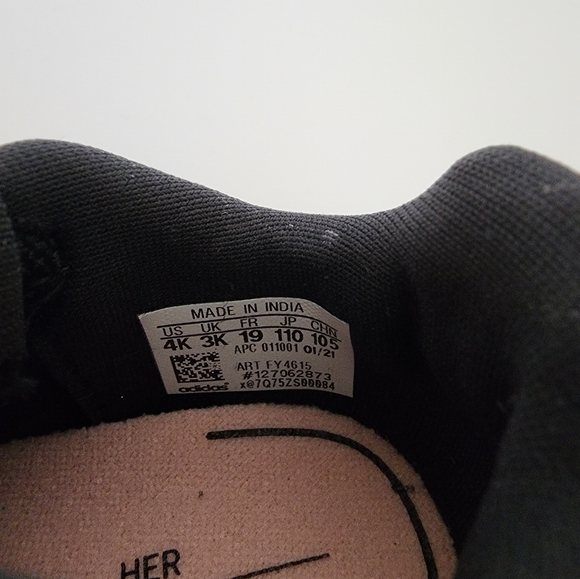 Gym shoe - Picture 5 of 5